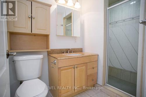 240 Johnson Road, Brantford, ON - Indoor Photo Showing Bathroom