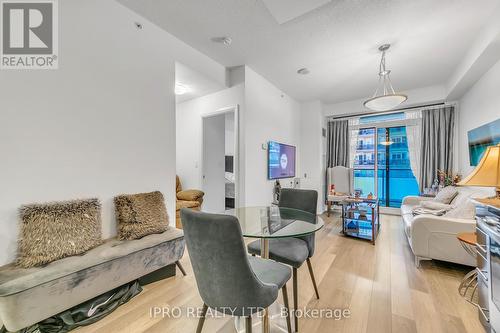 531 - 7165 Yonge Street, Markham, ON - Indoor