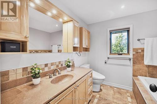 64 White Oaks Road, Barrie (South Shore), ON - Indoor Photo Showing Bathroom