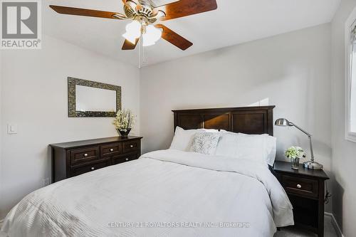 64 White Oaks Road, Barrie, ON - Indoor Photo Showing Bedroom