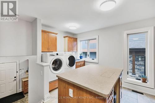 64 White Oaks Road, Barrie, ON - Indoor Photo Showing Laundry Room