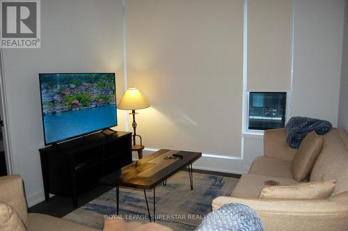 3705 - 1928 Lakeshore Boulevard, Toronto, ON - Indoor Photo Showing Living Room