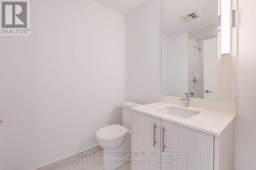 901 - 215 Veteran Drive S, Brampton, ON - Indoor Photo Showing Bathroom