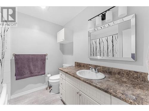 3020 Allenby Way Unit# 211, Vernon, BC - Indoor Photo Showing Bathroom