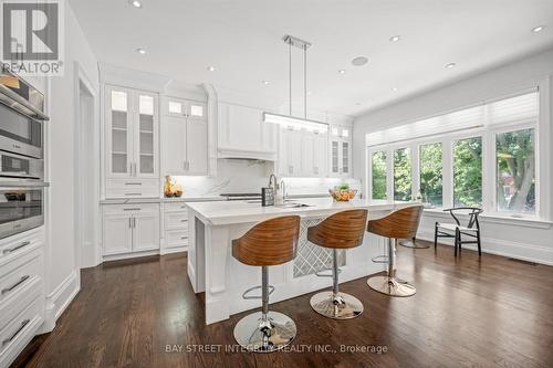 62 Yorkview Drive, Toronto (Willowdale West), ON - Indoor Photo Showing Kitchen With Upgraded Kitchen