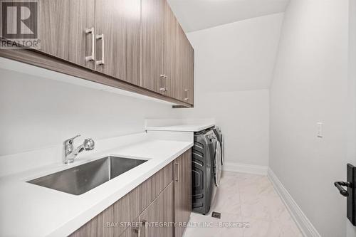 62 Yorkview Drive, Toronto (Willowdale West), ON - Indoor