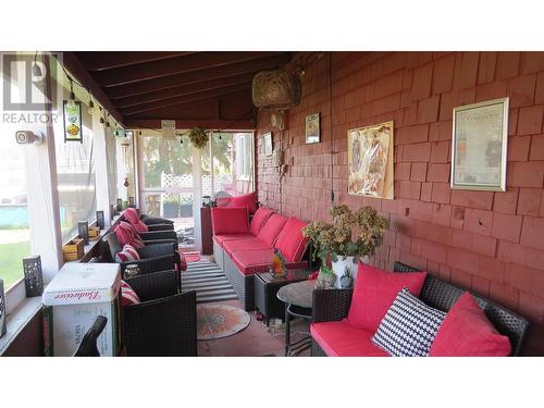 213 Baker Drive, Quesnel, BC -  Photo Showing Living Room