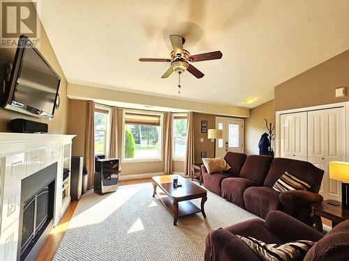 6147 Springall Crescent, Prince George, BC - Indoor Photo Showing Living Room With Fireplace