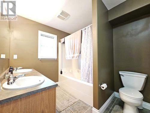 6147 Springall Crescent, Prince George, BC - Indoor Photo Showing Bathroom