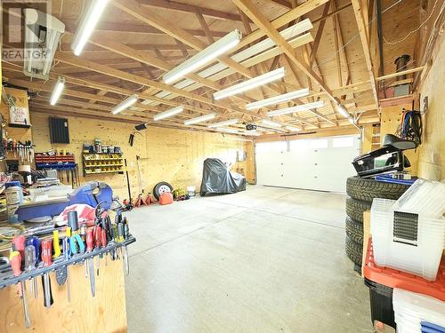 6147 Springall Crescent, Prince George, BC - Indoor Photo Showing Garage