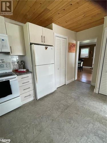 347 High Street, Mactier, ON - Indoor Photo Showing Kitchen