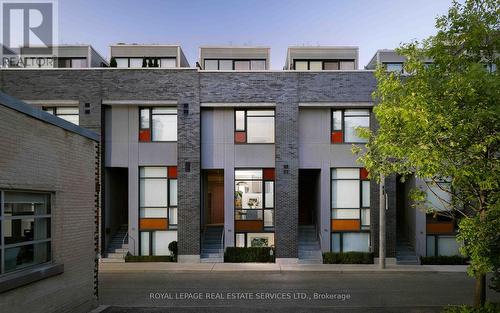 9B Gilead Place, Toronto (Moss Park), ON - Outdoor With Facade