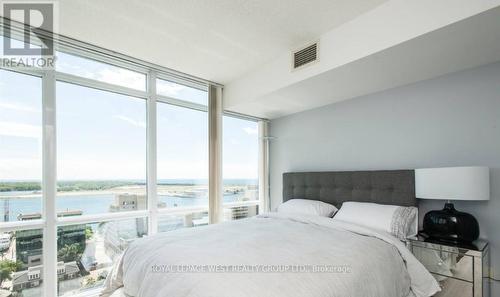 2010 - 11 Brunel Court, Toronto (Waterfront Communities), ON - Indoor Photo Showing Bedroom