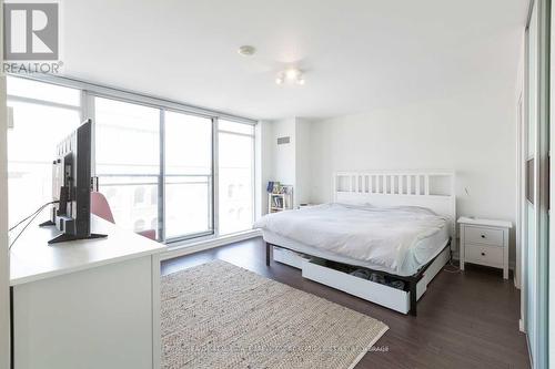 702 - 205 Frederick Street, Toronto, ON - Indoor Photo Showing Bedroom