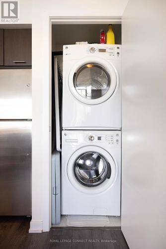 3005 - 2200 Lakeshore Boulevard W, Toronto (Mimico), ON - Indoor Photo Showing Laundry Room