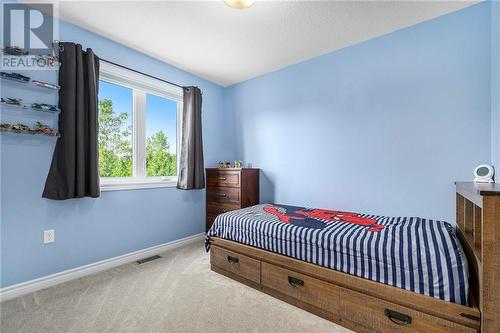 4152 Roger Stevens Drive, Smiths Falls, ON - Indoor Photo Showing Bedroom