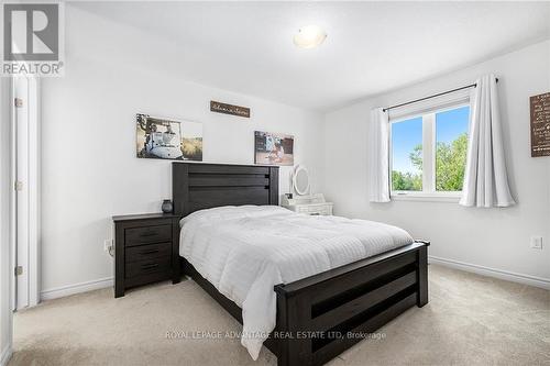 4152 Roger Stevens Drive, Montague, ON - Indoor Photo Showing Bedroom