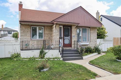 1119 Ashburn Street, Winnipeg, MB - Outdoor With Facade