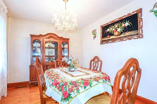 1119 Ashburn Street, Winnipeg, MB - Indoor Photo Showing Dining Room