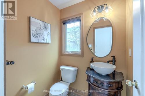 79 Mander Place N, Milton (Scott), ON - Indoor Photo Showing Bathroom