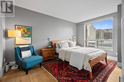 306 - 47 St Clair Avenue W, Toronto (Yonge-St. Clair), ON - Indoor Photo Showing Bedroom