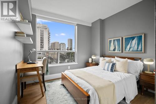 306 - 47 St Clair Avenue W, Toronto (Yonge-St. Clair), ON - Indoor Photo Showing Bedroom