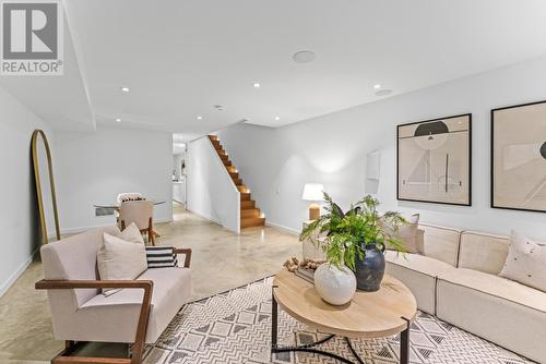 30 Shaftesbury Avenue, Toronto (Rosedale-Moore Park), ON - Indoor Photo Showing Living Room