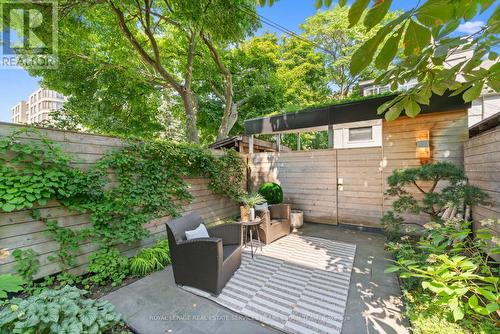 30 Shaftesbury Avenue, Toronto (Rosedale-Moore Park), ON - Outdoor With Exterior