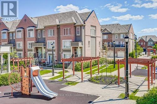 73 Burton Howard Drive, Aurora, ON - Outdoor With Facade