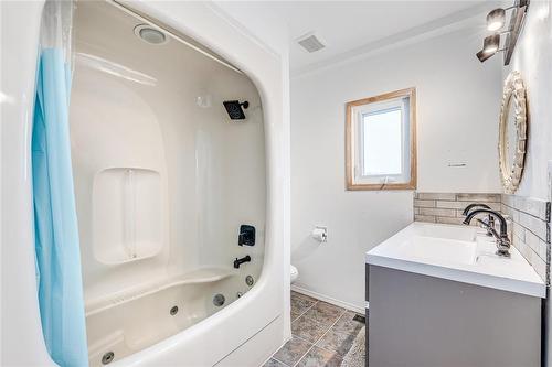 1928 Carriere Drive, St Adolphe, MB - Indoor Photo Showing Bathroom