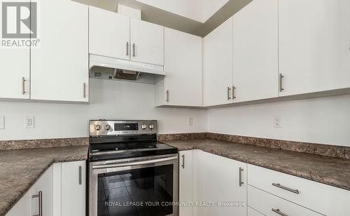 27 - 88 Decorso Drive, Guelph, ON - Indoor Photo Showing Kitchen