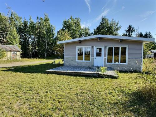 FaÃ§ade - 205 Rue De La Sablonnière, Pointe-Lebel, QC - Outdoor