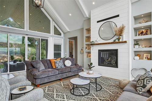 3965 Boss Creek Road, Vernon, BC - Indoor Photo Showing Living Room With Fireplace