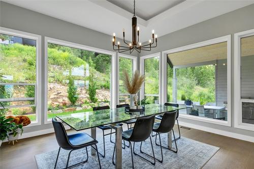 3965 Boss Creek Road, Vernon, BC - Indoor Photo Showing Dining Room