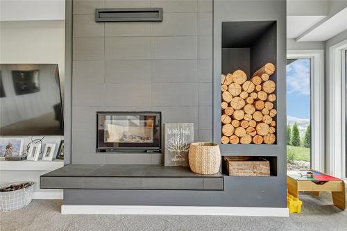 3965 Boss Creek Road, Vernon, BC - Indoor Photo Showing Living Room With Fireplace