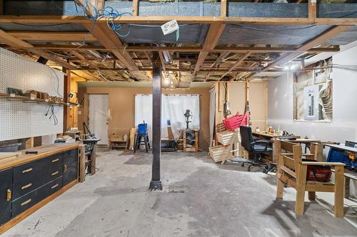 910 Okanagan Avenue, Salmon Arm, BC - Indoor Photo Showing Basement