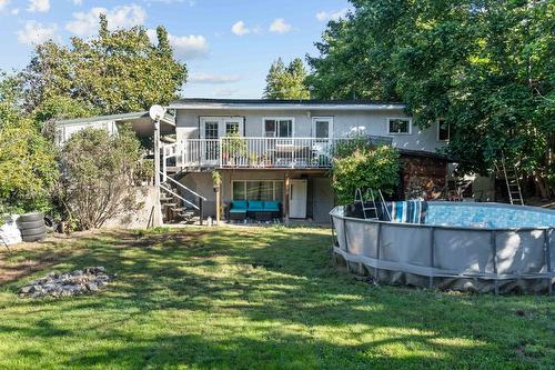 910 Okanagan Avenue, Salmon Arm, BC - Outdoor With Above Ground Pool