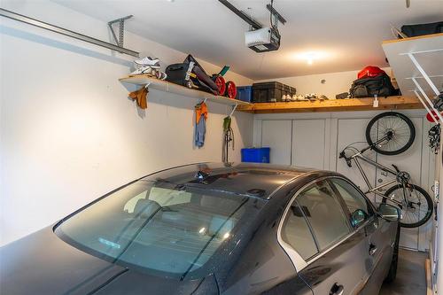 15-333 Longspoon Drive, Vernon, BC - Indoor Photo Showing Garage