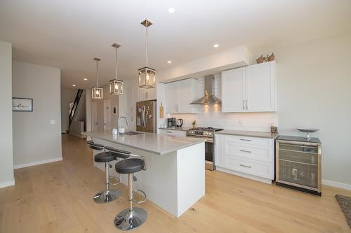 16-595 Vineyard Way, Vernon, BC - Indoor Photo Showing Kitchen With Upgraded Kitchen