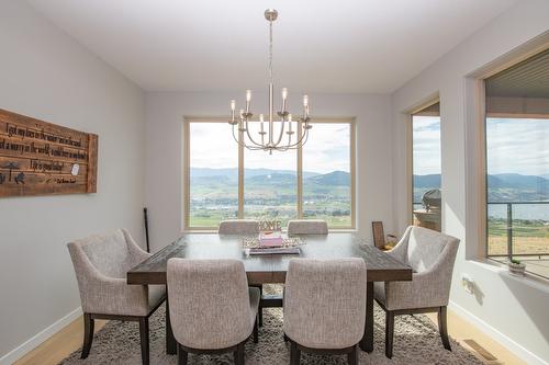 16-595 Vineyard Way, Vernon, BC - Indoor Photo Showing Dining Room