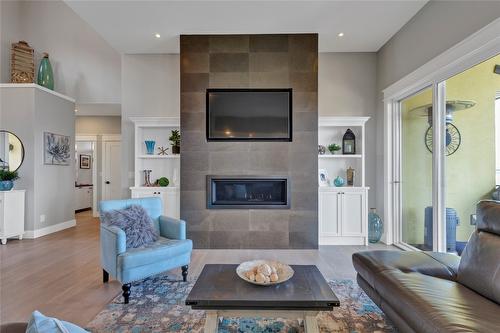 304 Silversage Bluff Lane, Vernon, BC - Indoor Photo Showing Living Room With Fireplace