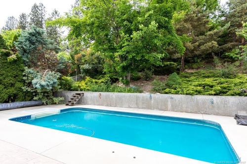 124 Portview Avenue, Kelowna, BC - Outdoor With In Ground Pool With Backyard