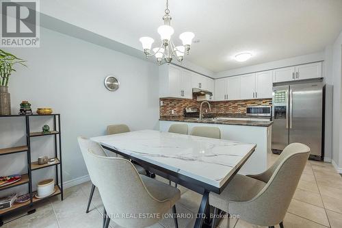 2711 Foxbend Link, London, ON - Indoor Photo Showing Dining Room