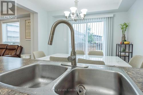 2711 Foxbend Link, London, ON - Indoor Photo Showing Other Room