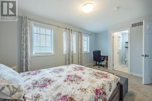 2711 Foxbend Link, London, ON - Indoor Photo Showing Bedroom