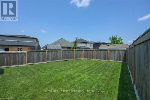 2711 Foxbend Link, London, ON - Outdoor With Backyard