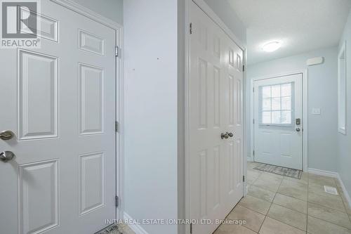 2711 Foxbend Link, London, ON - Indoor Photo Showing Other Room