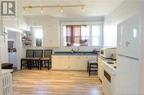 142 Duke Street, Saint John, NB - Indoor Photo Showing Kitchen