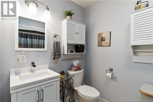 96 Forest Grove Road, Moncton, NB - Indoor Photo Showing Bathroom