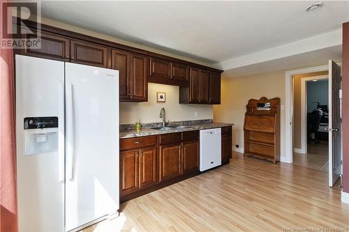 96 Forest Grove Road, Moncton, NB - Indoor Photo Showing Kitchen